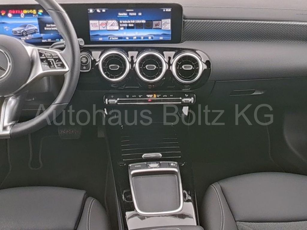 Mercedes-Benz CLA 180 2024