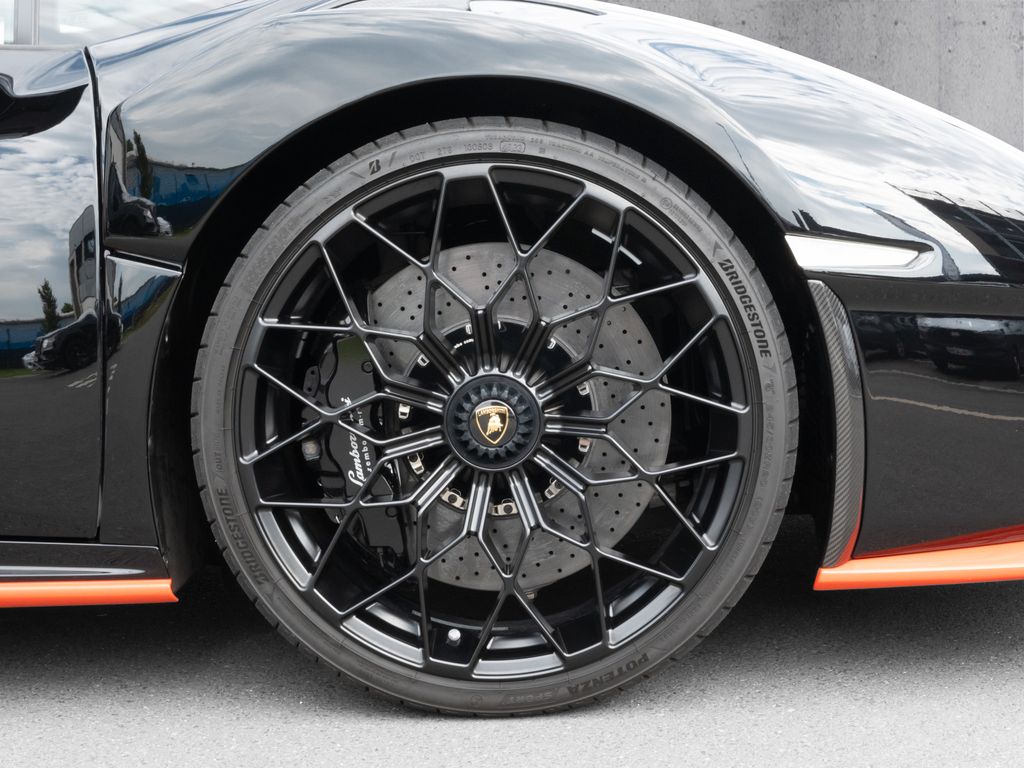 Lamborghini Huracán 2024