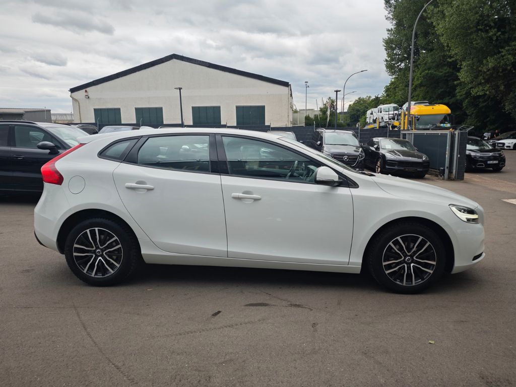 Volvo V40 2019