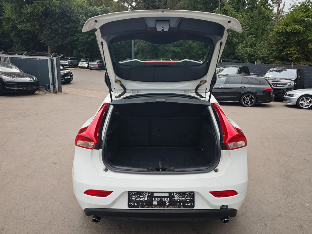 Volvo V40 2019