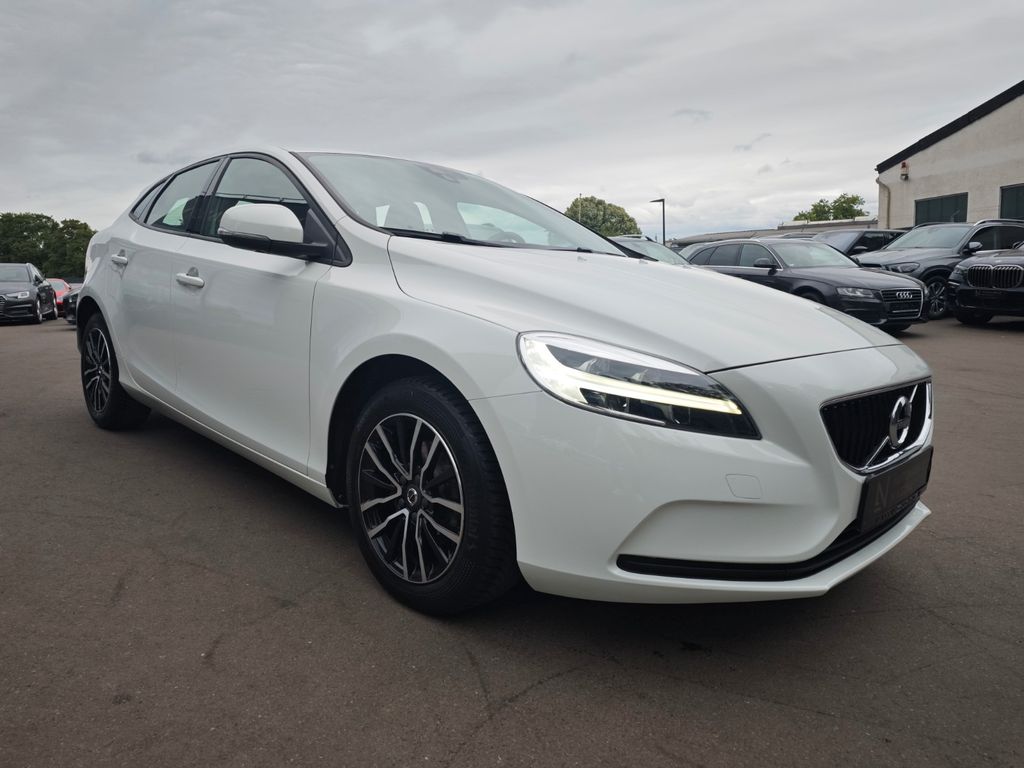 Volvo V40 2019