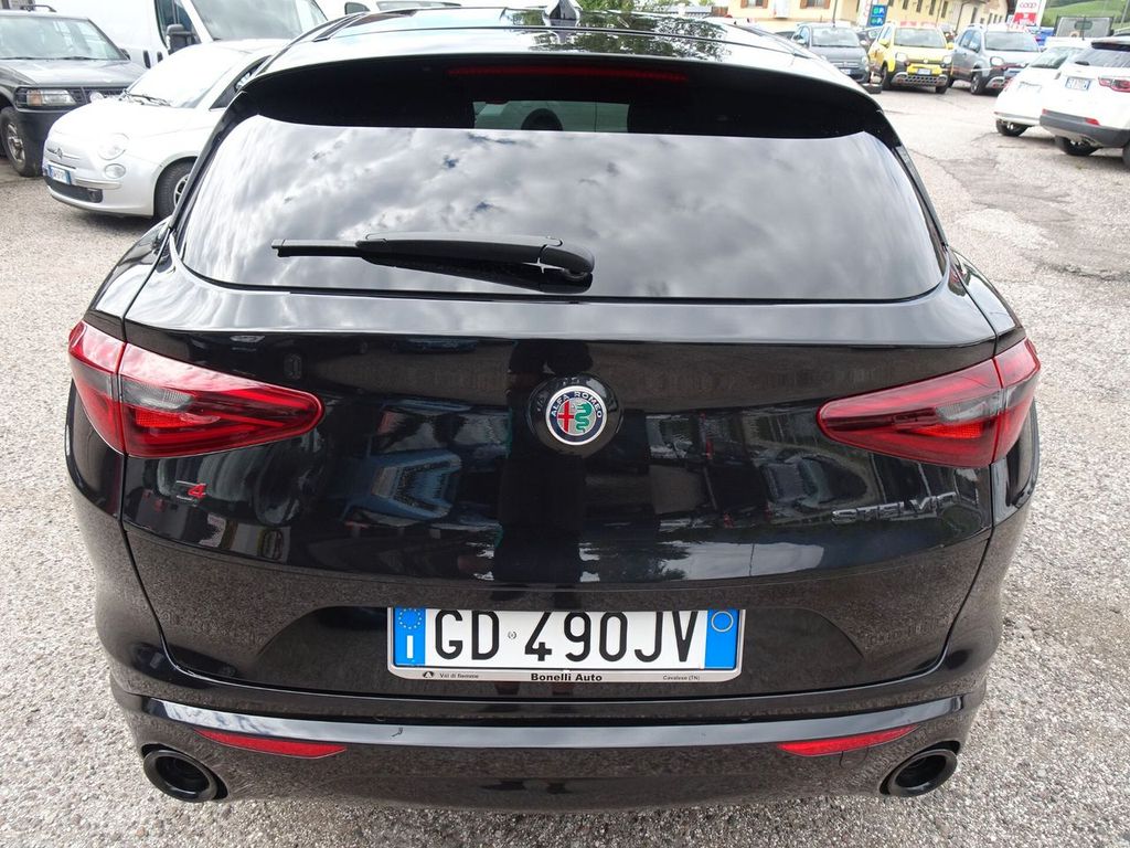 Alfa Romeo Stelvio 2020