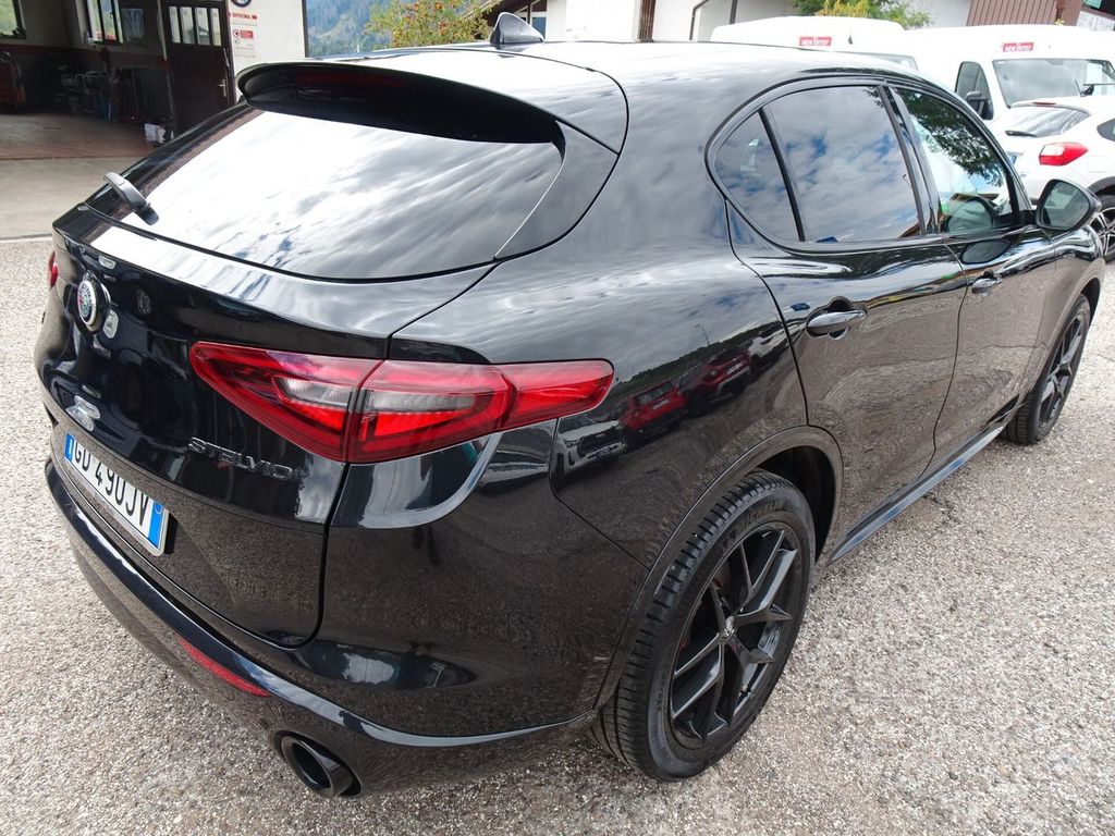 Alfa Romeo Stelvio 2020