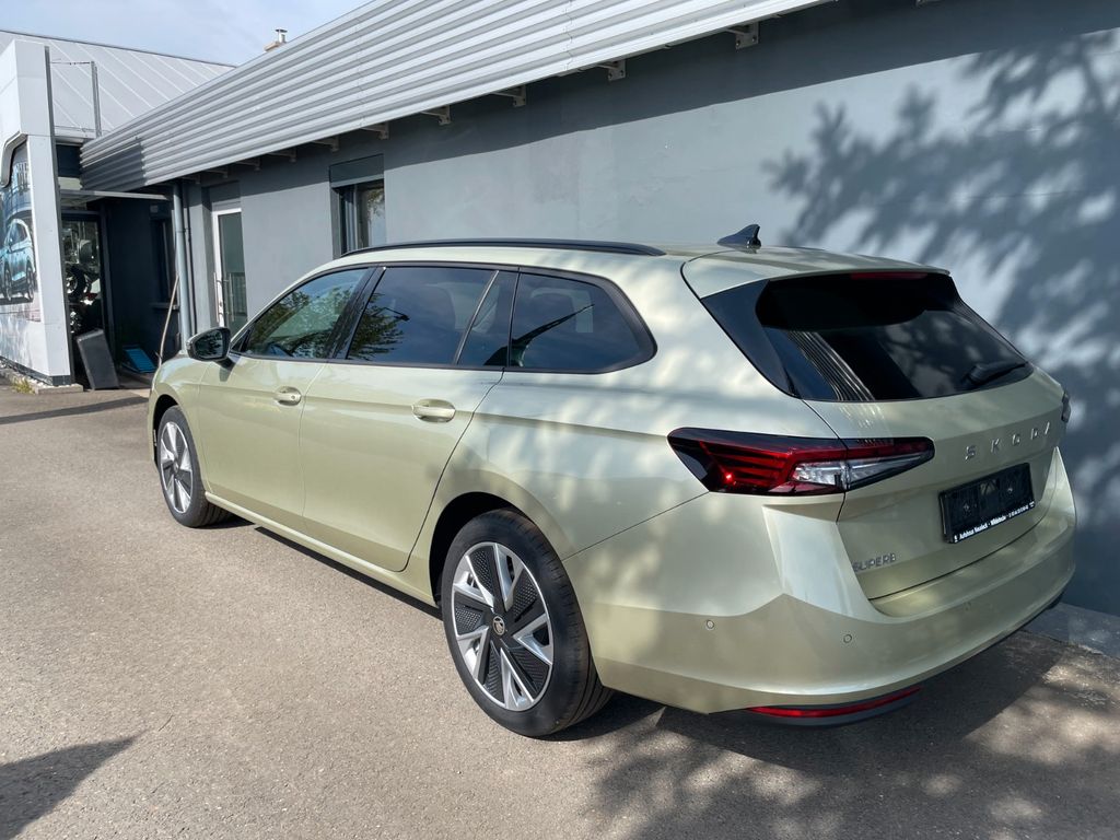 Skoda Superb 2025