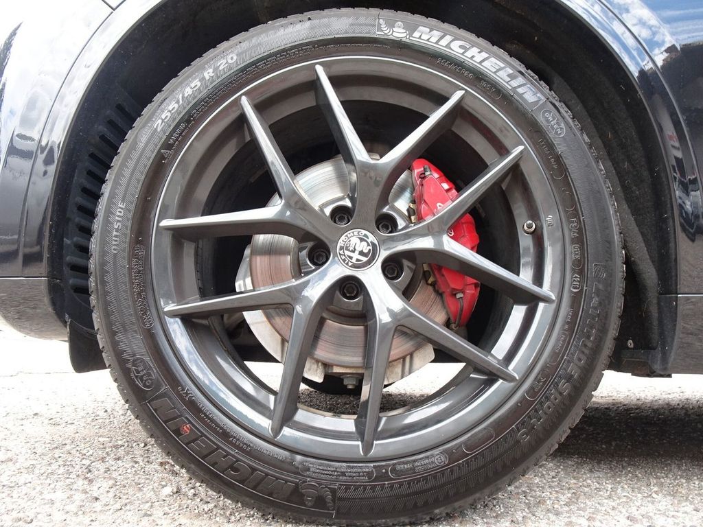 Alfa Romeo Stelvio 2020