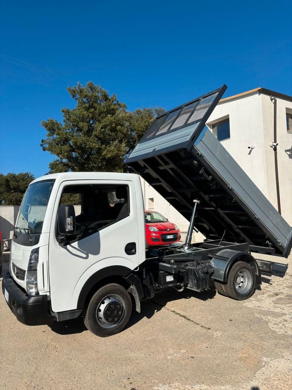 Nissan Cabstar 2017