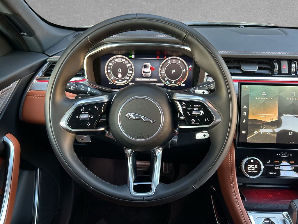 Jaguar F-Pace 2023