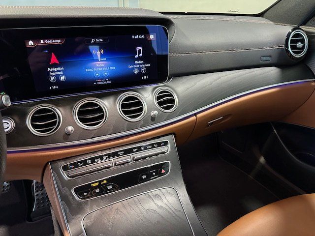 Mercedes-Benz E 300 2022