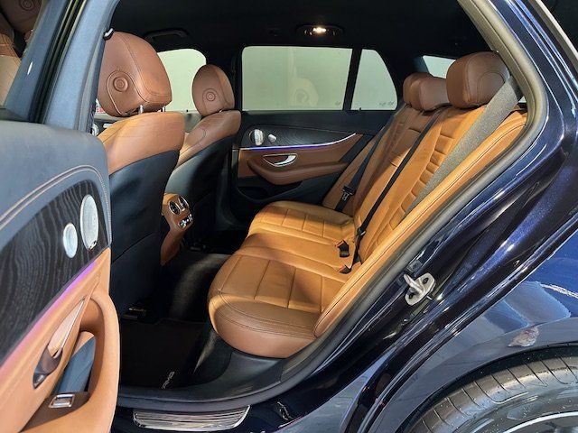 Mercedes-Benz E 300 2022