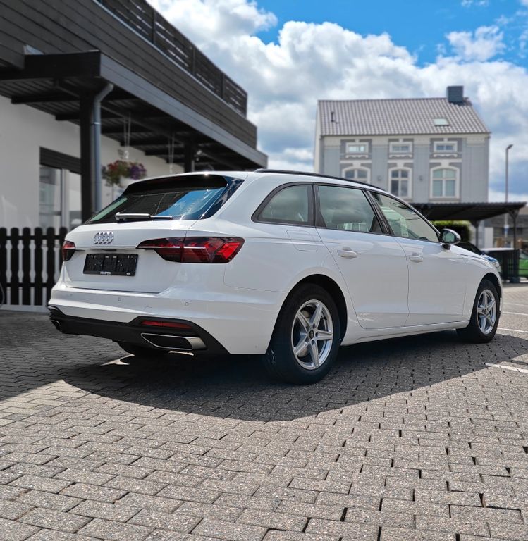 Audi A4 2022
