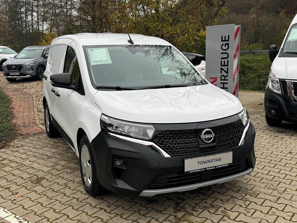 Nissan 2022