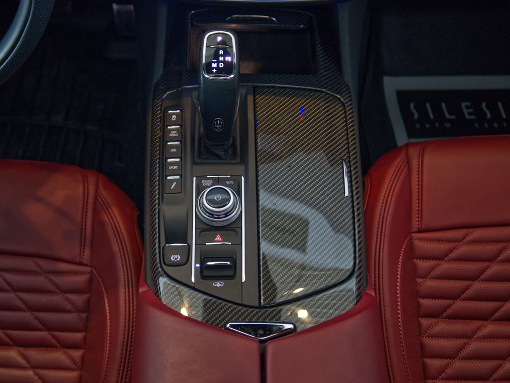 Maserati Levante 2021