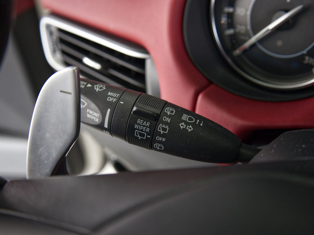 Maserati Levante 2021