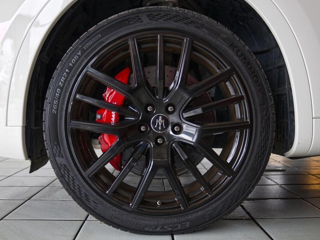 Maserati Levante 2021