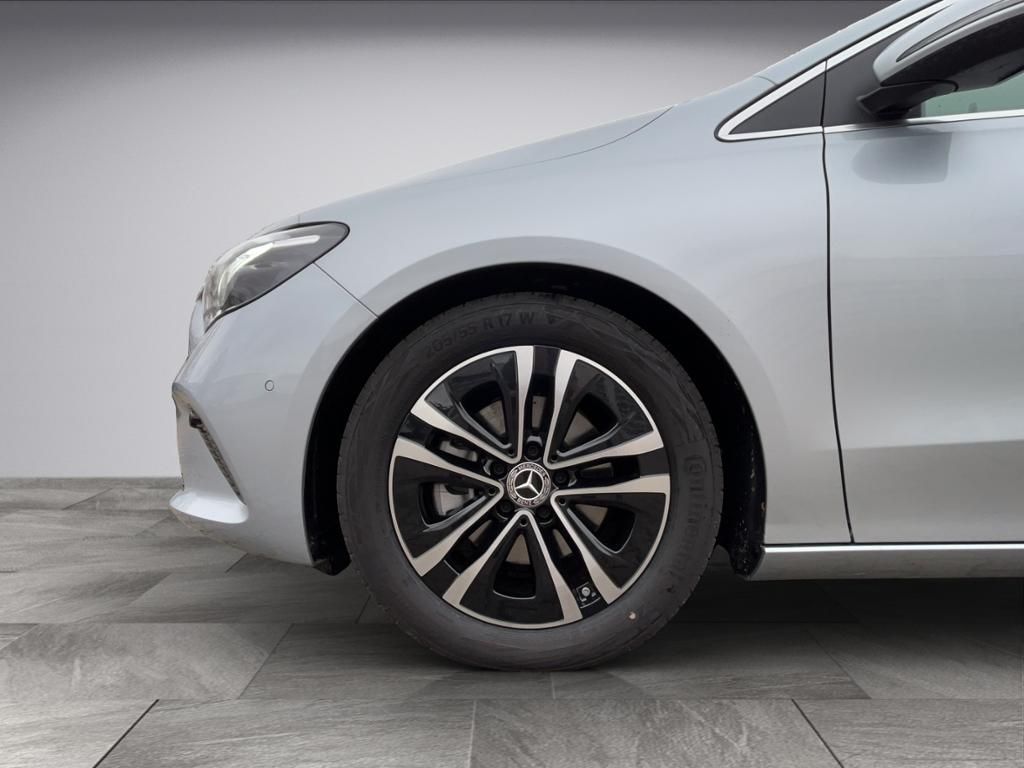 Mercedes-Benz B 200 2025