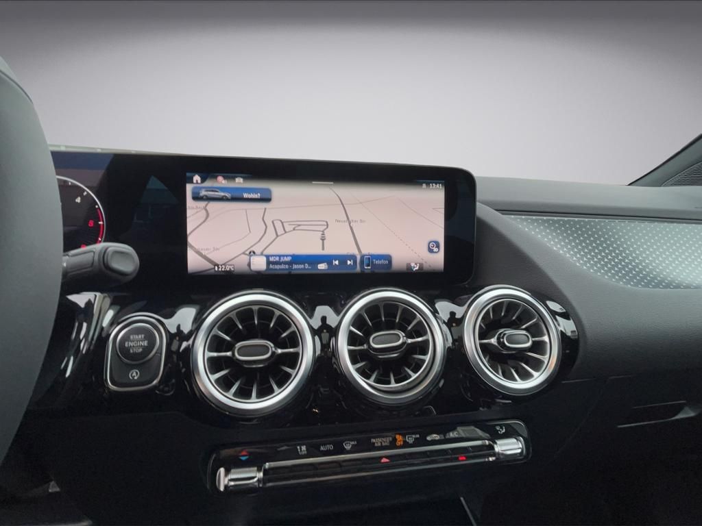 Mercedes-Benz B 200 2025