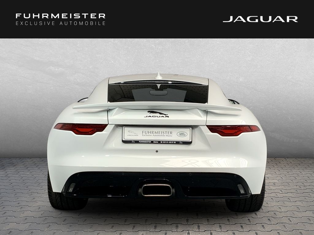 Jaguar F-Type 2024
