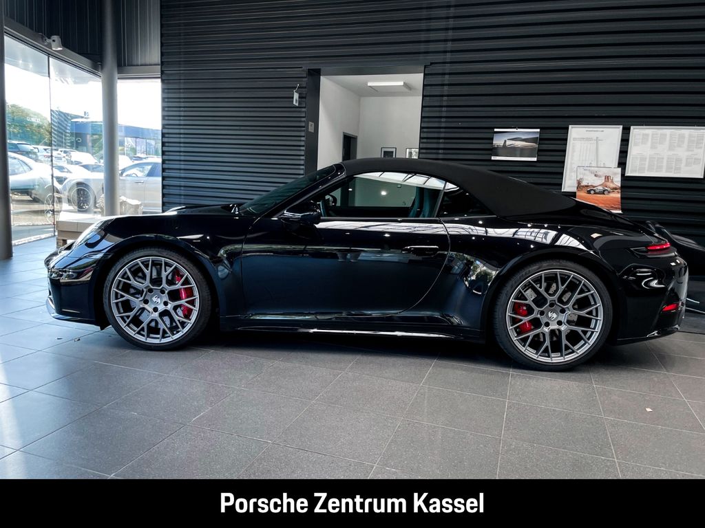 Porsche 992 2025