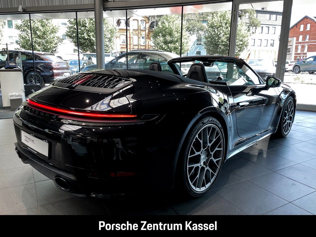 Porsche 992 2025