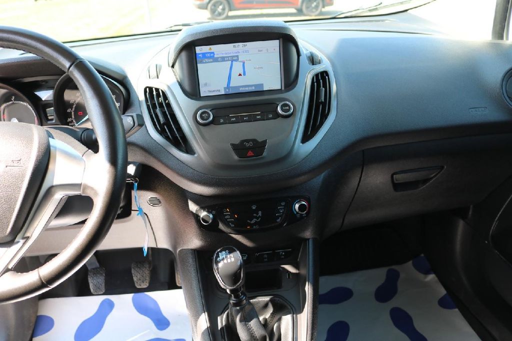 Ford Transit Courier 2022