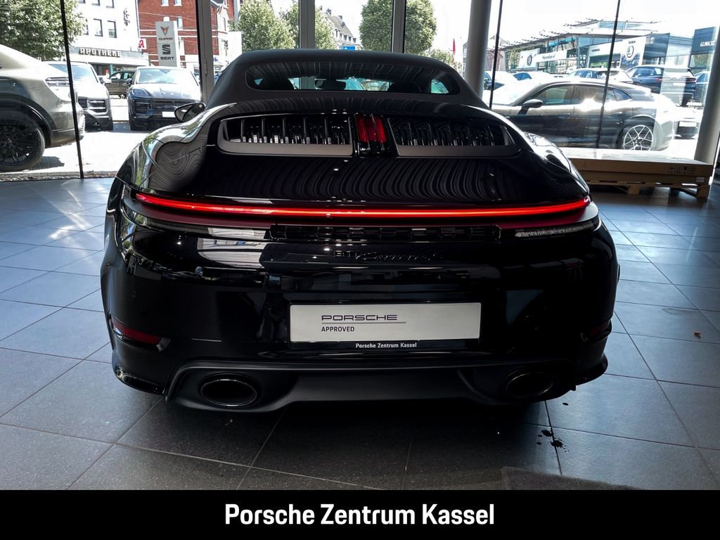 Porsche 992 2025