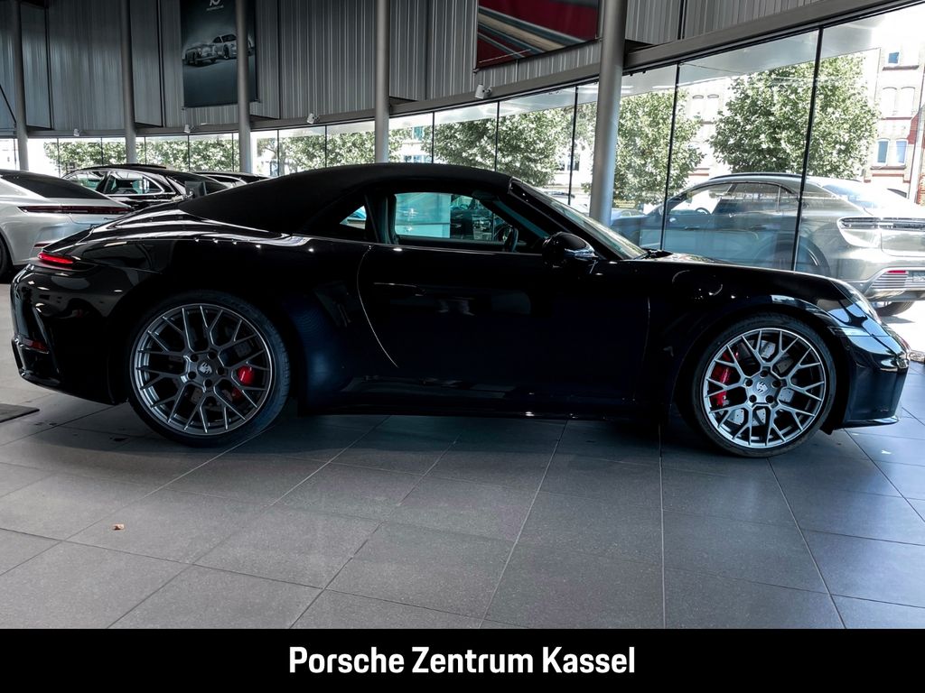Porsche 992 2025