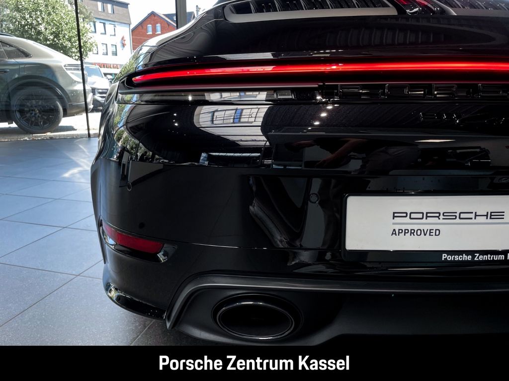 Porsche 992 2025