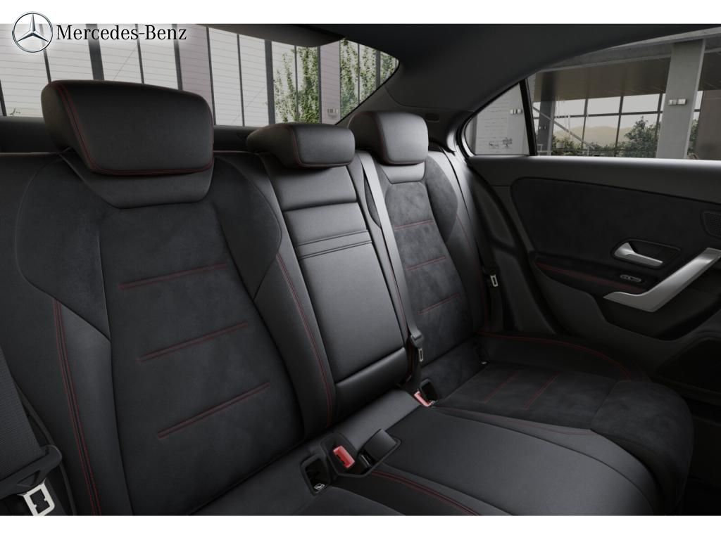 Mercedes-Benz A 180 2025