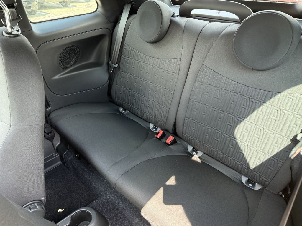 Fiat 500C 2024