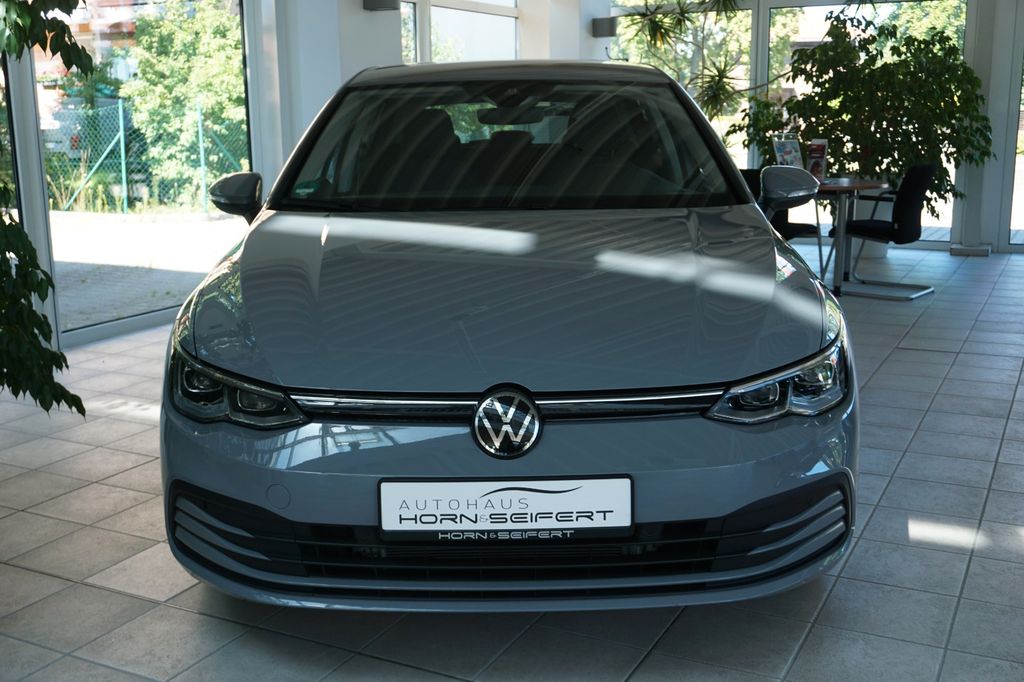 Volkswagen Golf 2024