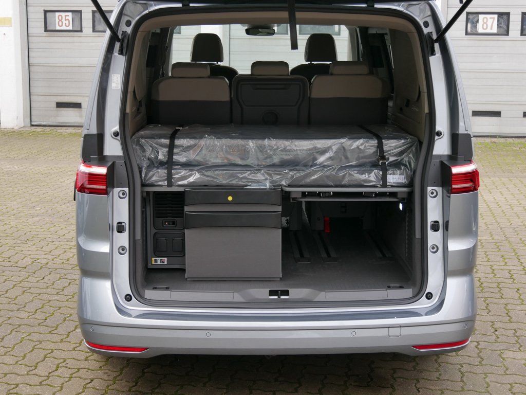 Volkswagen T7 California 2025