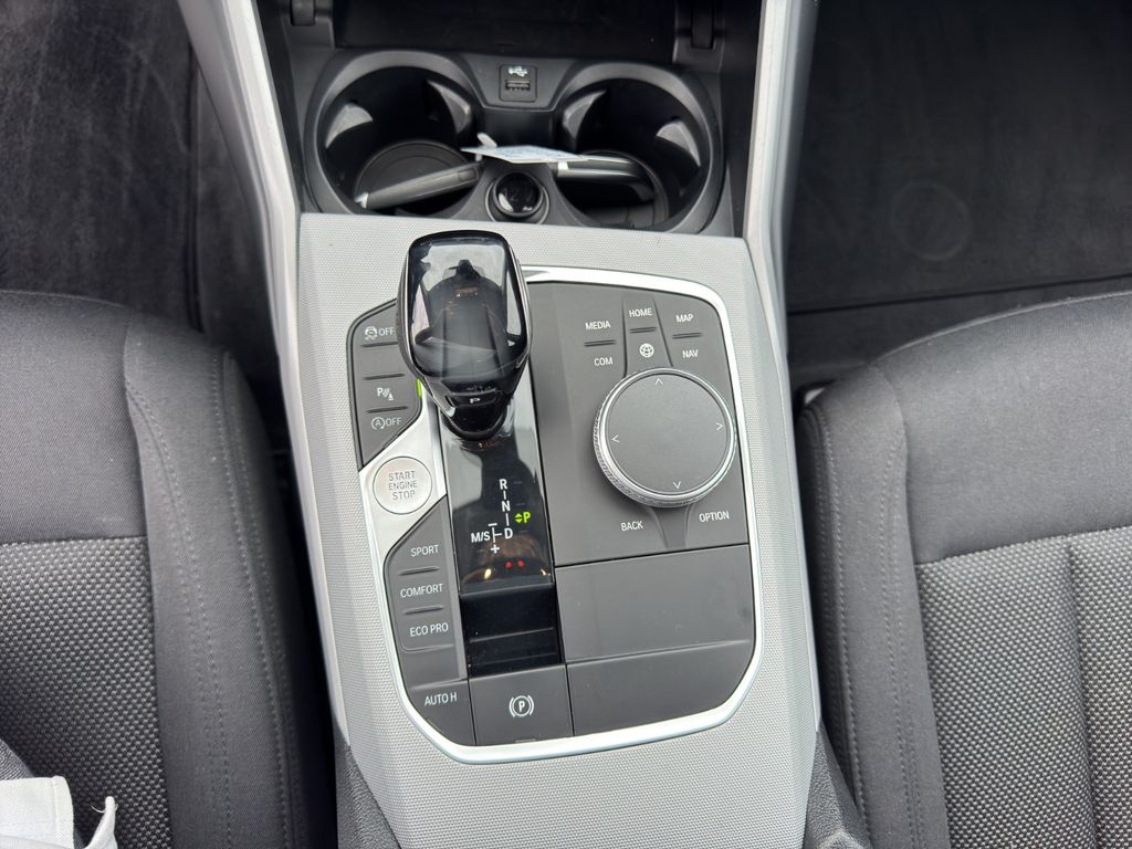 BMW 318 2020