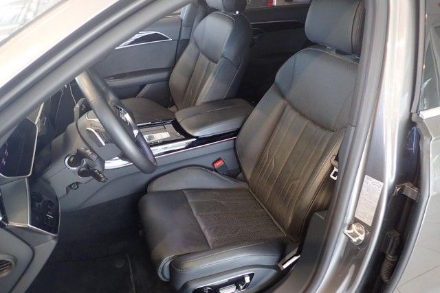 Audi A8 2022