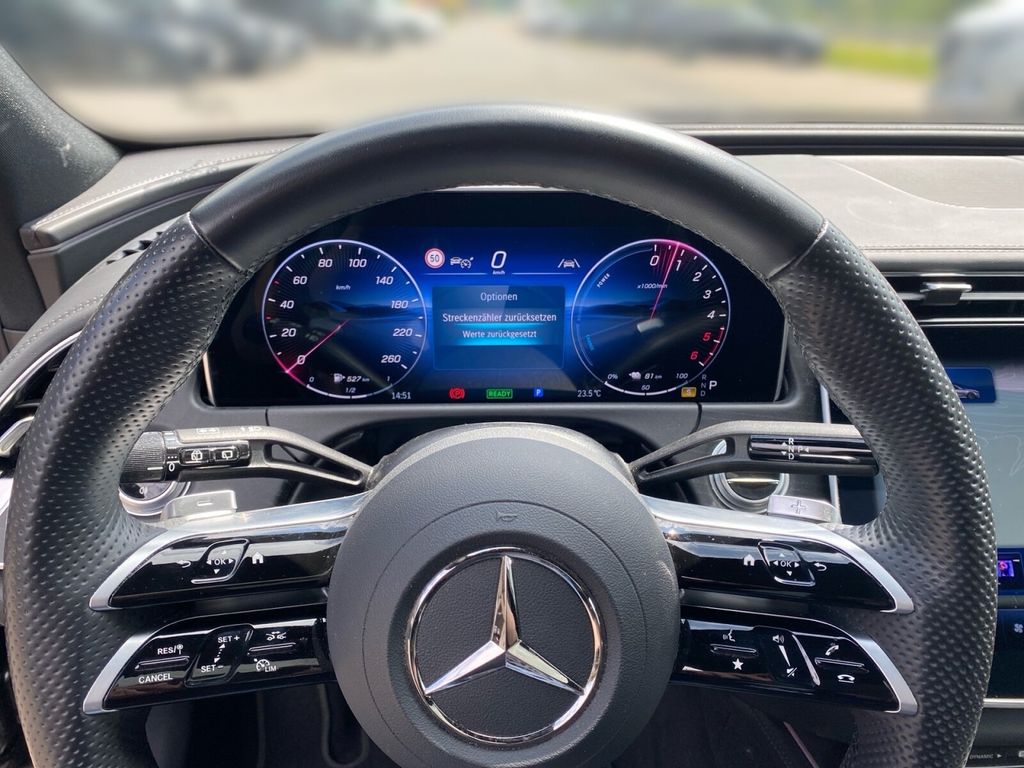 Mercedes-Benz E 300 2024