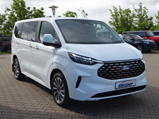 Ford Tourneo Custom 2025