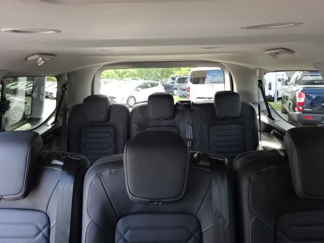 Ford Tourneo Custom 2025