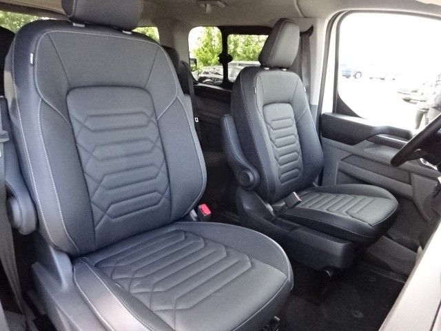 Ford Tourneo Custom 2025