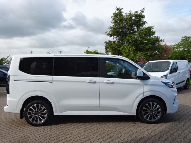 Ford Tourneo Custom 2025