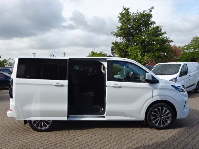 Ford Tourneo Custom 2025