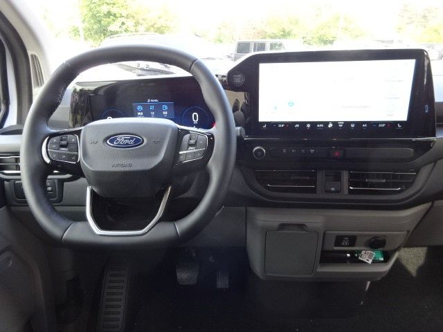 Ford Tourneo Custom 2025