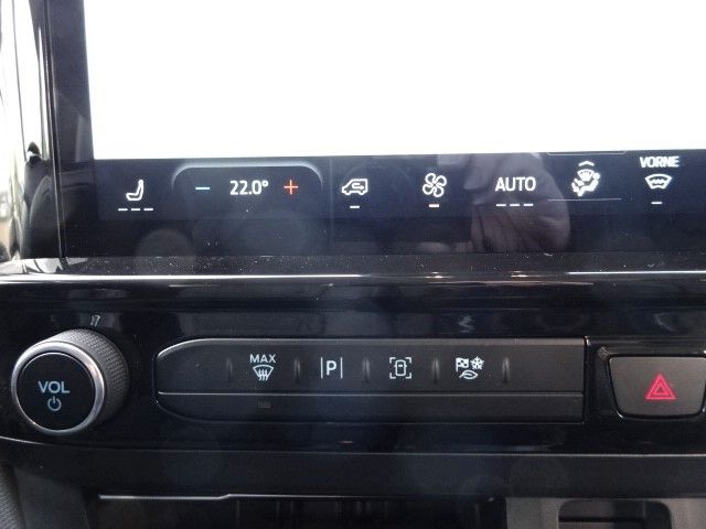 Ford Tourneo Custom 2025