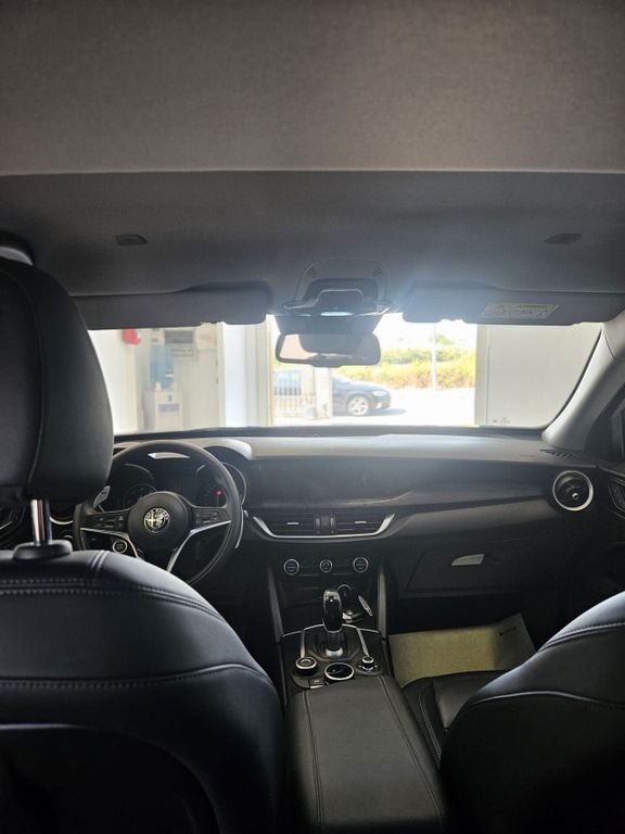 Alfa Romeo Stelvio 2019