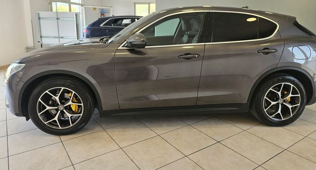 Alfa Romeo Stelvio 2019