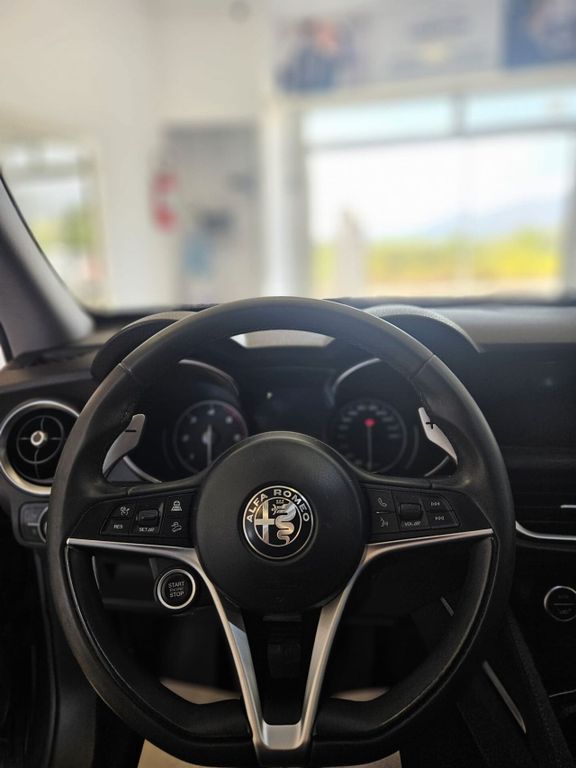 Alfa Romeo Stelvio 2019