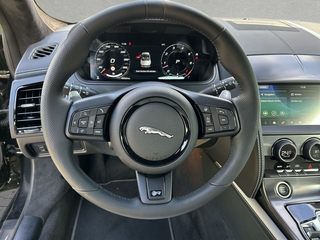 Jaguar F-Type 2024