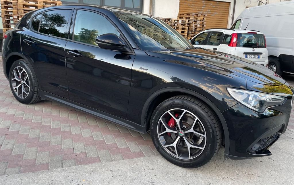 Alfa Romeo Stelvio 2021