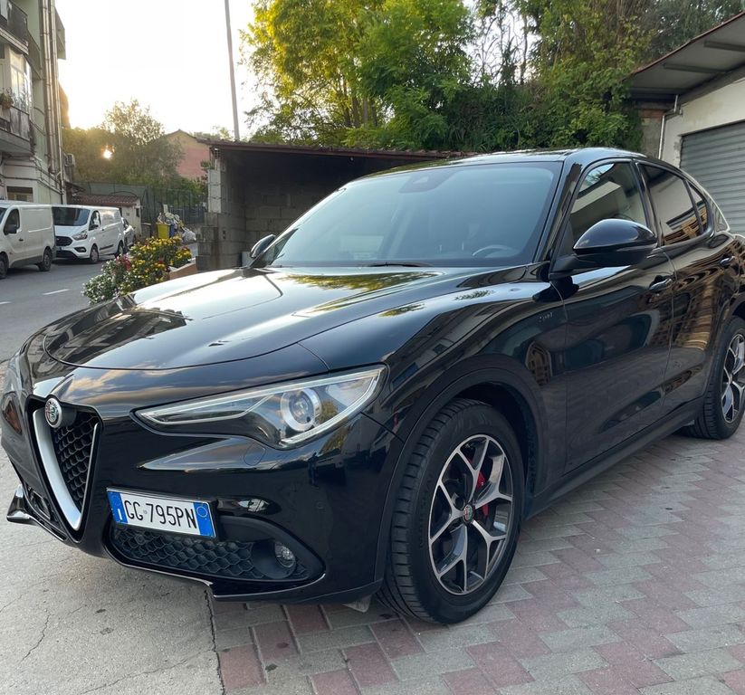 Alfa Romeo Stelvio 2021
