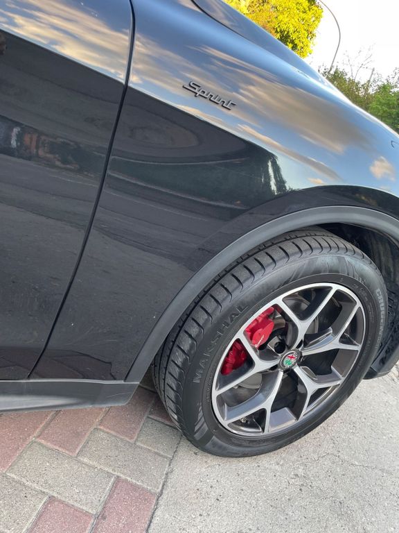 Alfa Romeo Stelvio 2021