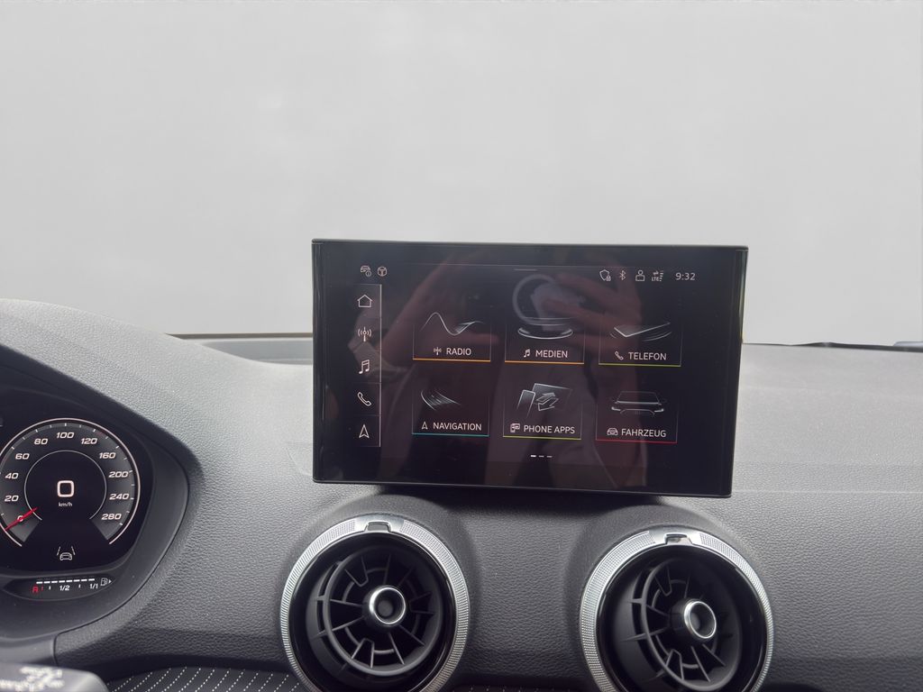 Audi Q2 2024