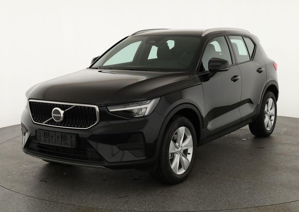 Volvo XC40 2025